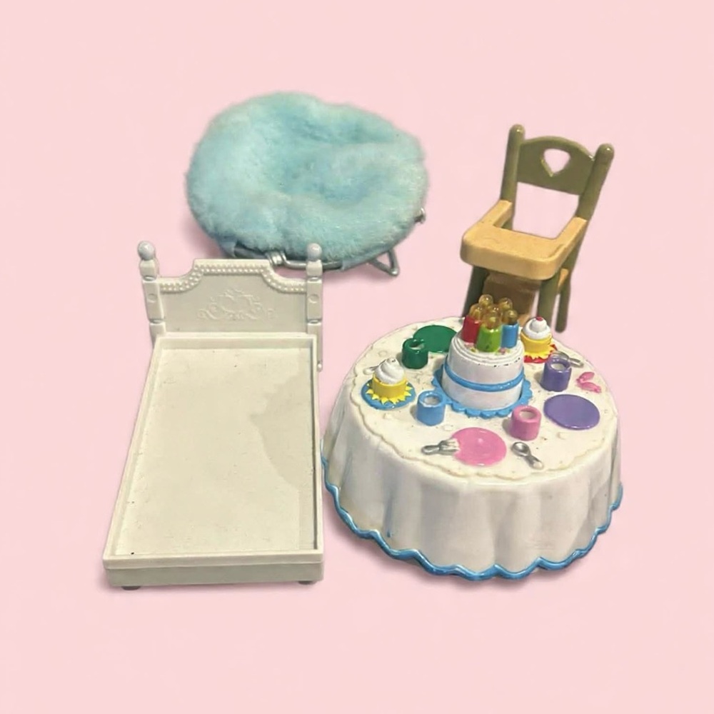 Loving family Dollhouse 1:12 scale doll Furniture Set musical FP birthday table - Picture 3 of 4